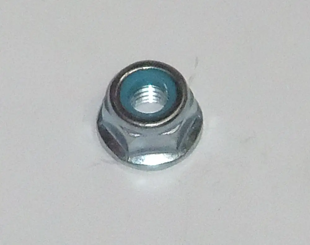 Haltemutter aus Metall mit Gewinde, kompatibel mit Daikin Lüftern, zur Befestigung und Sicherung von Komponenten.